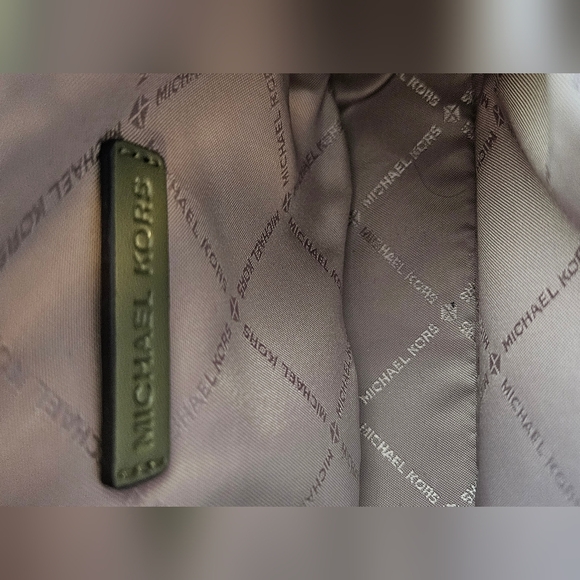 Michael Kors Olive Green Mini Handbag purse - Picture 5 of 6